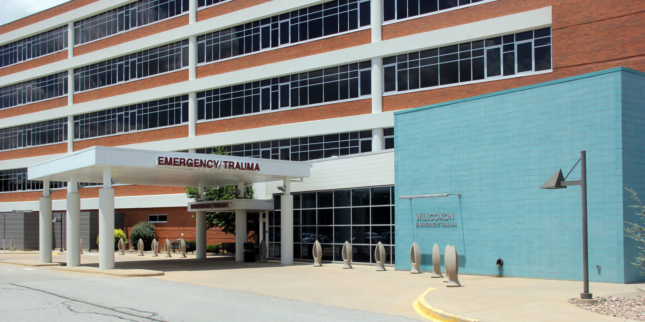 Freeman West ER Entrance