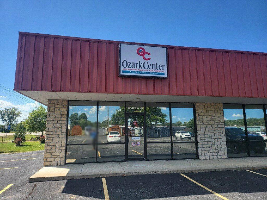 Ozark Center – Pineville