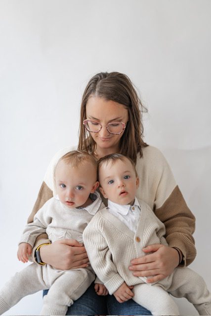 Piper allen with twins